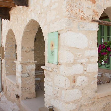 Villa Klytia Chalki Town Buitenkant foto